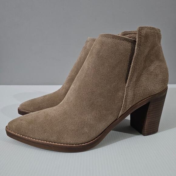NEW Dolce Vita Spade Ankle Bootie Womens 9.5 Mushroom Suede Block Heel Fall - Picture 1 of 13